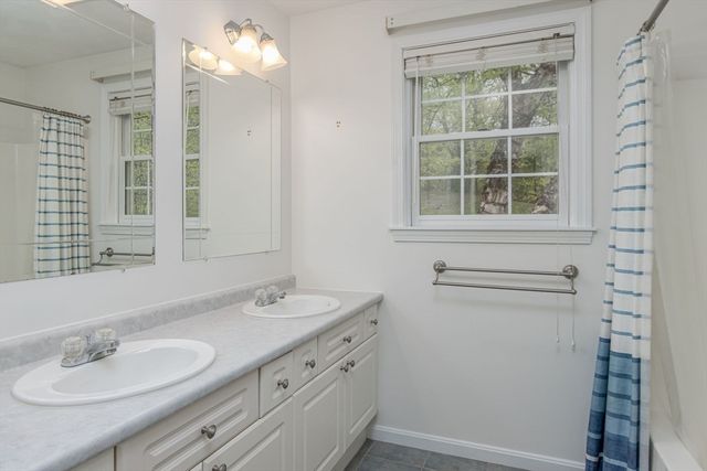 100 Overlook Drive, Groton, MA 01450