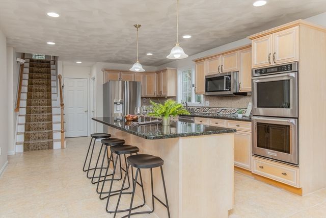 100 Overlook Drive, Groton, MA 01450