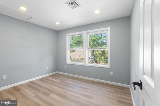 203 SENECA TRL, Browns Mills, NJ 08015