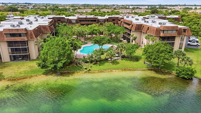 661 NE 195th Street 310, Miami, FL 33179