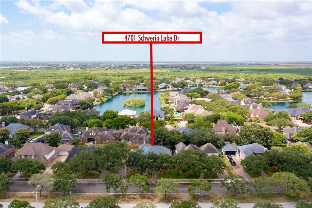 4701 Schwerin Lake Dr, Corpus Christi, TX 78413 — photo 2