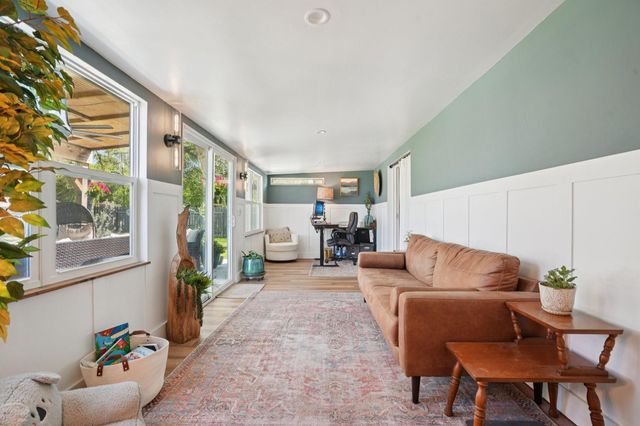 1702 16th Ave N, Texas City, TX 77590