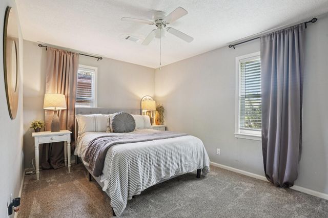 1702 16th Ave N, Texas City, TX 77590