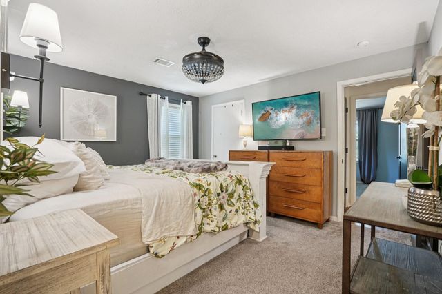 1702 16th Ave N, Texas City, TX 77590