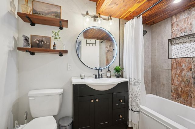 1702 16th Ave N, Texas City, TX 77590