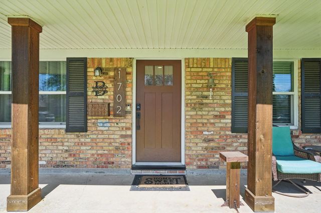 1702 16th Ave N, Texas City, TX 77590