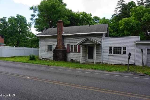 100 Brook Road, Saratoga Springs, NY 12866