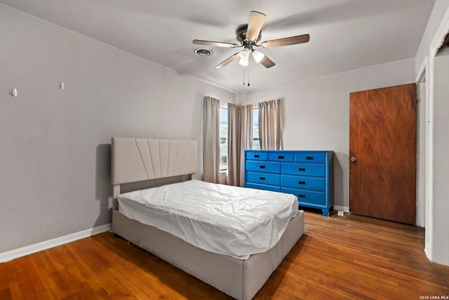 5119 Arrowhead Dr, San Antonio, TX 78228