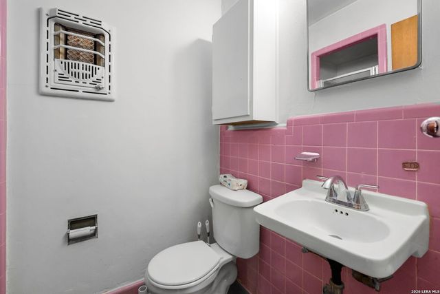 5119 Arrowhead Dr, San Antonio, TX 78228