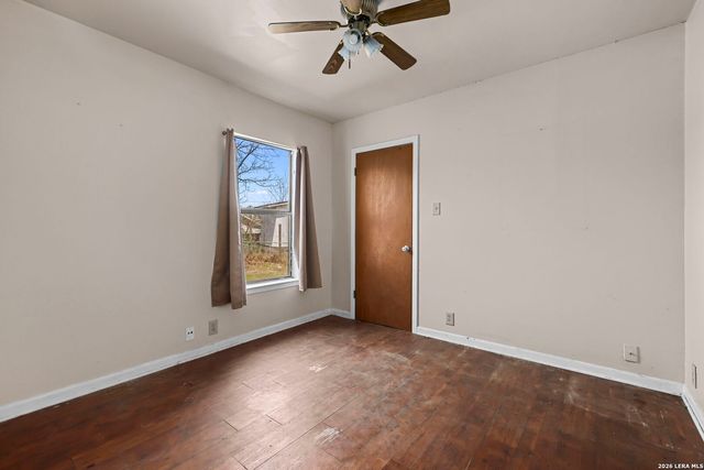 5119 Arrowhead Dr, San Antonio, TX 78228