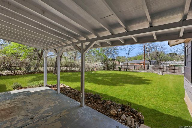 5119 Arrowhead Dr, San Antonio, TX 78228