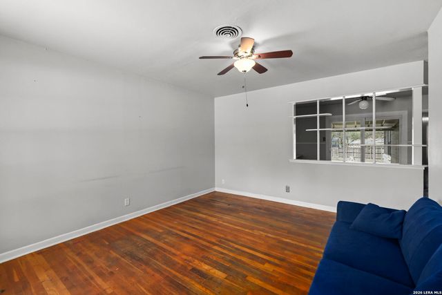 5119 Arrowhead Dr, San Antonio, TX 78228