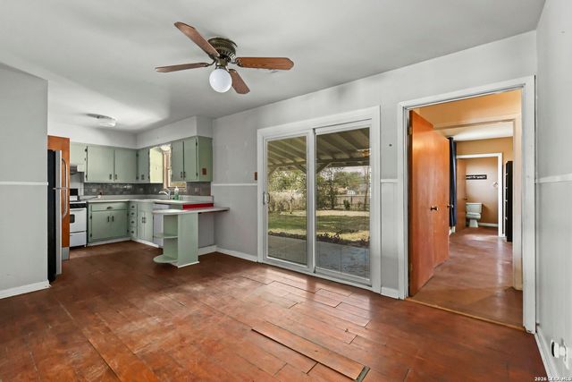 5119 Arrowhead Dr, San Antonio, TX 78228