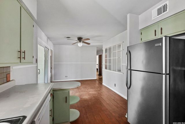 5119 Arrowhead Dr, San Antonio, TX 78228