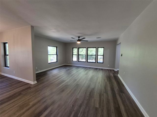 92 Summer Place, Huntsville, TX 77340