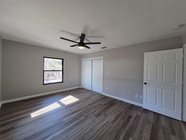 92 Summer Place, Huntsville, TX 77340