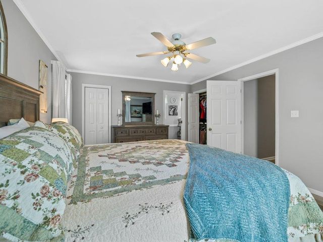 6 Carolina Oaks Dr, Chesnee, SC 29323