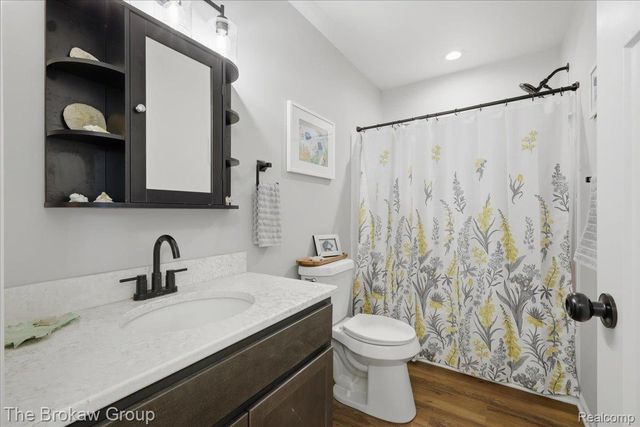 9510 Orchard Lake Drive, Richfield Township, MI 48423