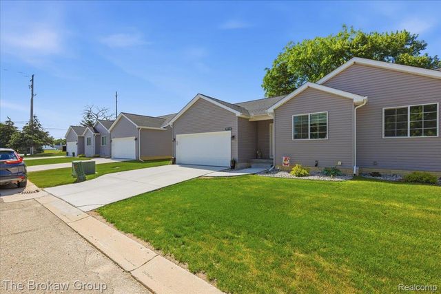 9510 Orchard Lake Drive, Richfield Township, MI 48423