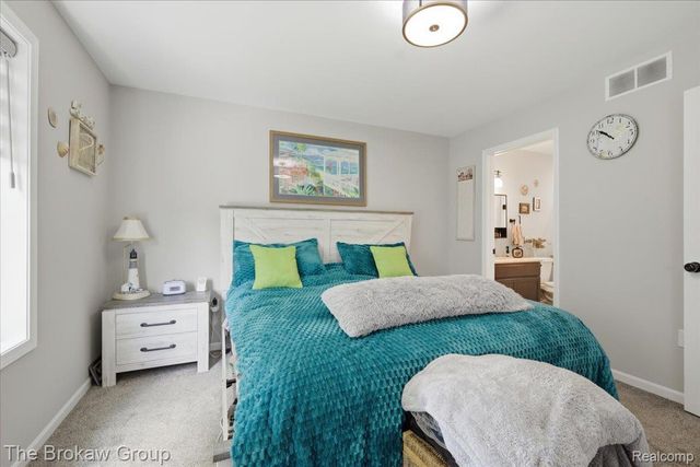 9510 Orchard Lake Drive, Richfield Township, MI 48423