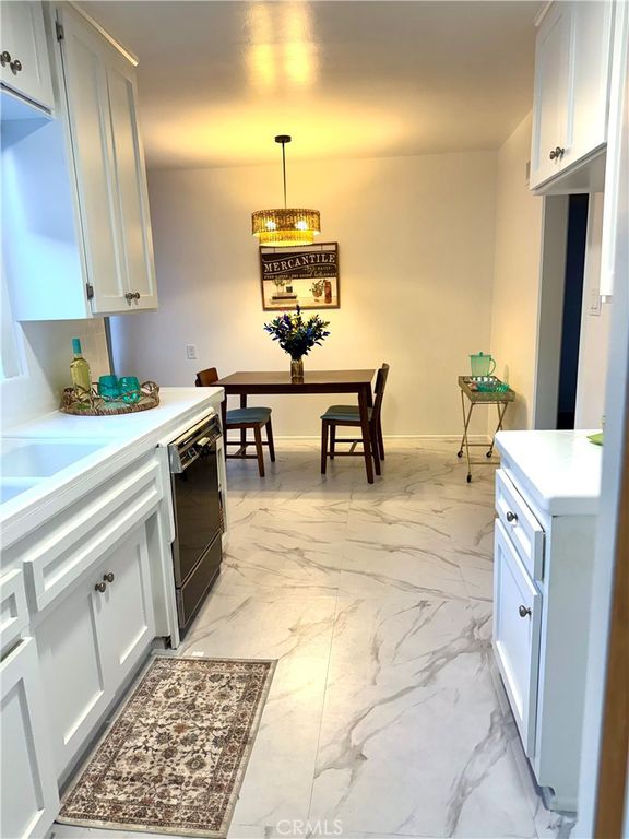 Image 6 of property listing at 4606 W 148th, Lawndale, CA 90260