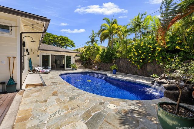 344 Lama Place, Kailua, HI 96734
