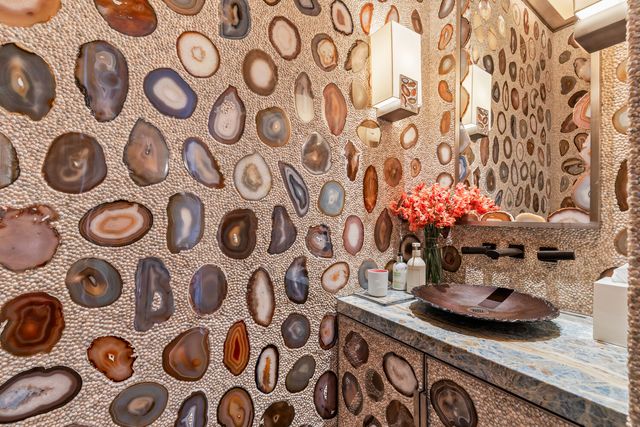 116 E 70TH Street, New York City, NY 10021