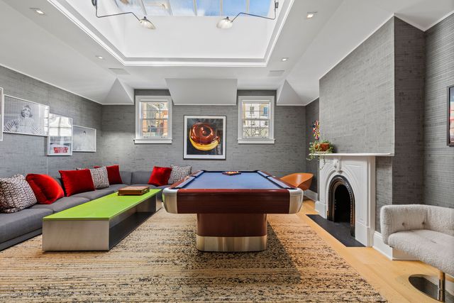 116 E 70TH Street, New York City, NY 10021