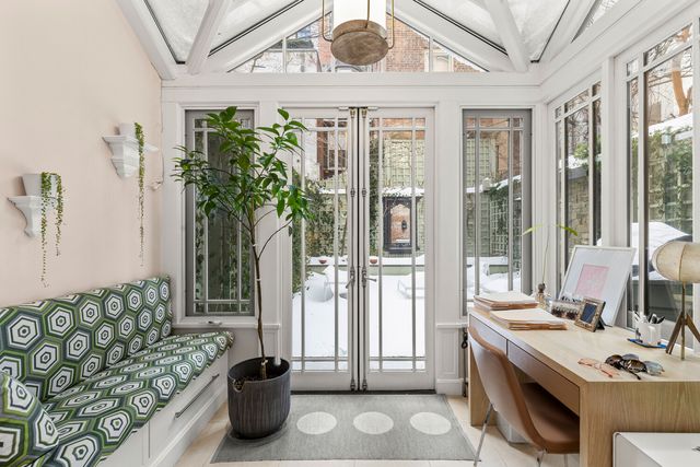 116 E 70TH Street, New York City, NY 10021