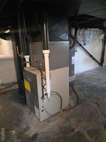 715 Walnut Street, Washington, MO 63090