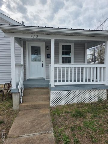 715 Walnut Street, Washington, MO 63090