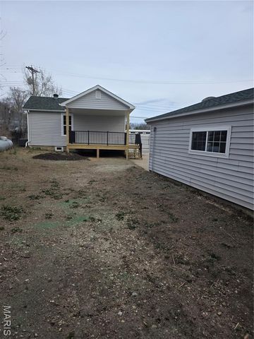 715 Walnut Street, Washington, MO 63090