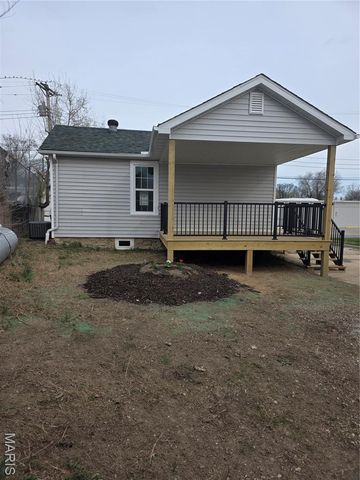 715 Walnut Street, Washington, MO 63090