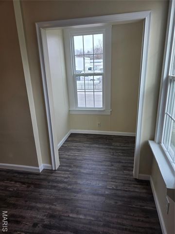 715 Walnut Street, Washington, MO 63090