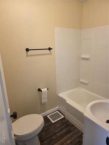 715 Walnut Street, Washington, MO 63090