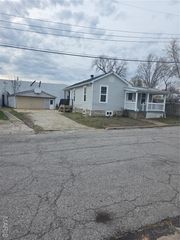 715 Walnut Street, Washington, MO 63090