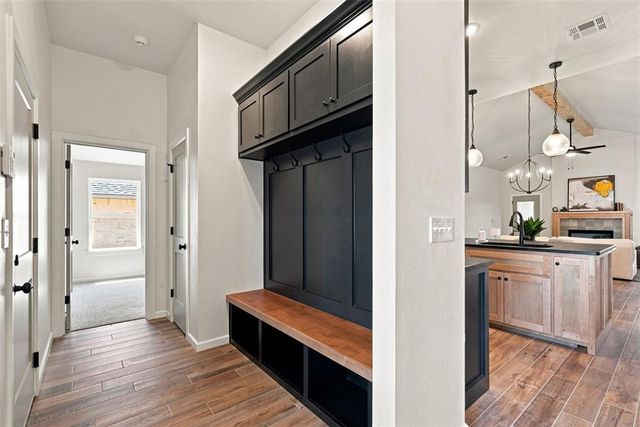 4817 Misty Wood Lane, Mustang, OK 73064