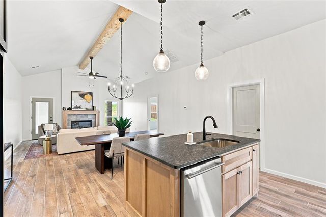 4817 Misty Wood Lane, Mustang, OK 73064