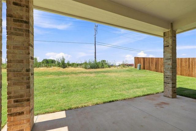 4817 Misty Wood Lane, Mustang, OK 73064
