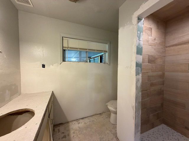 8806 Glenloch Drive, Houston, TX 77061