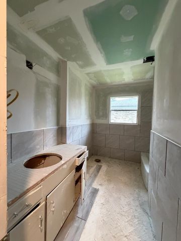 8806 Glenloch Drive, Houston, TX 77061