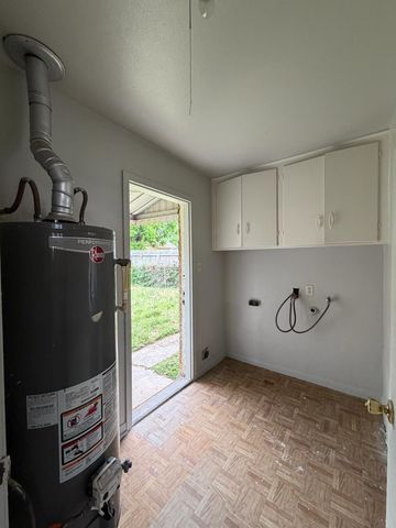 8806 Glenloch Drive, Houston, TX 77061