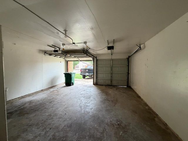 8806 Glenloch Drive, Houston, TX 77061