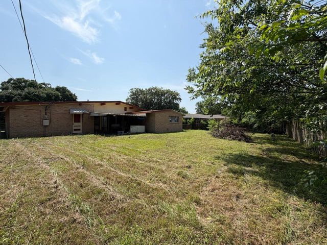 8806 Glenloch Drive, Houston, TX 77061