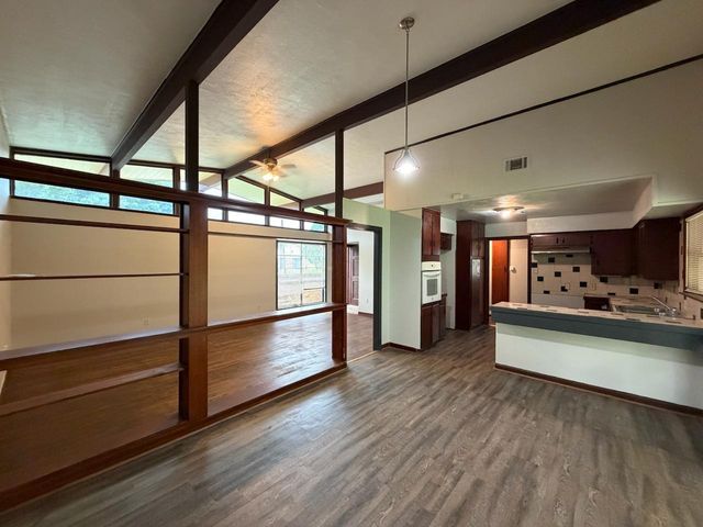 8806 Glenloch Drive, Houston, TX 77061