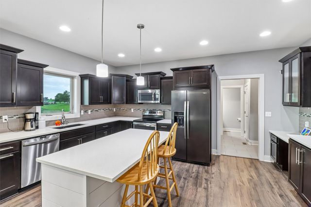 12370 NW 111th Avenue, Granger, IA 50109
