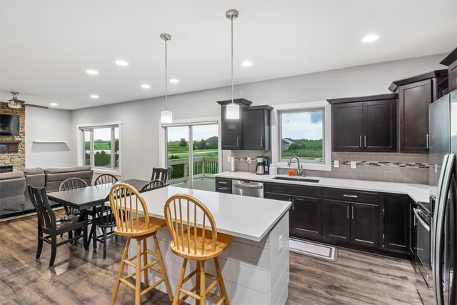 12370 NW 111th Avenue, Granger, IA 50109