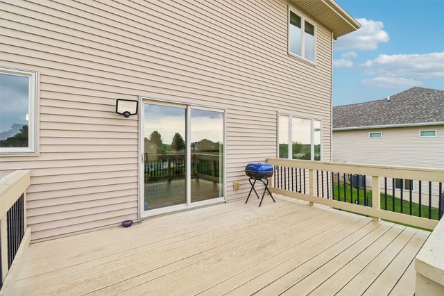 12370 NW 111th Avenue, Granger, IA 50109