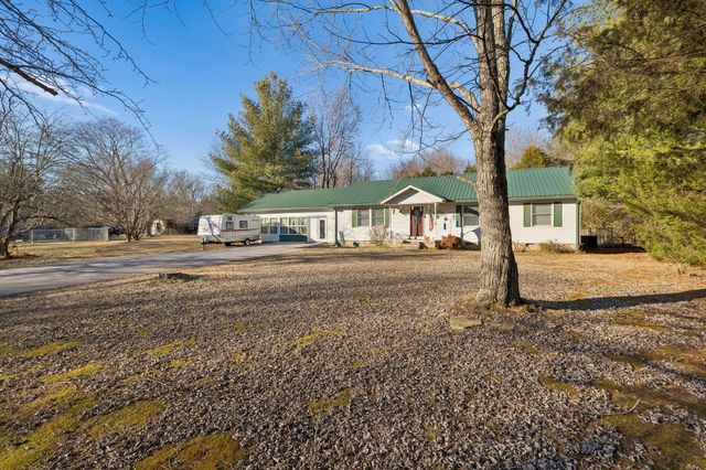 330 Deerfield Rd, Sparta, TN 38583