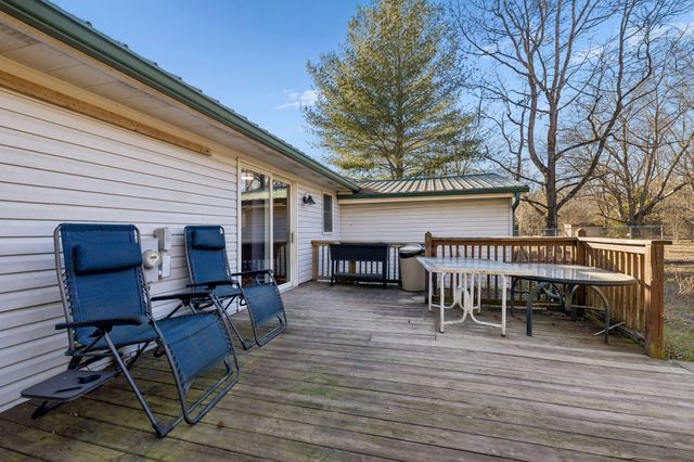 330 Deerfield Rd, Sparta, TN 38583